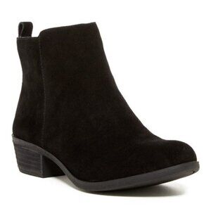 Vince Camuto Brystal Booties Heeled Ankle Boots Side Zip Black Suede Womens Sz 8